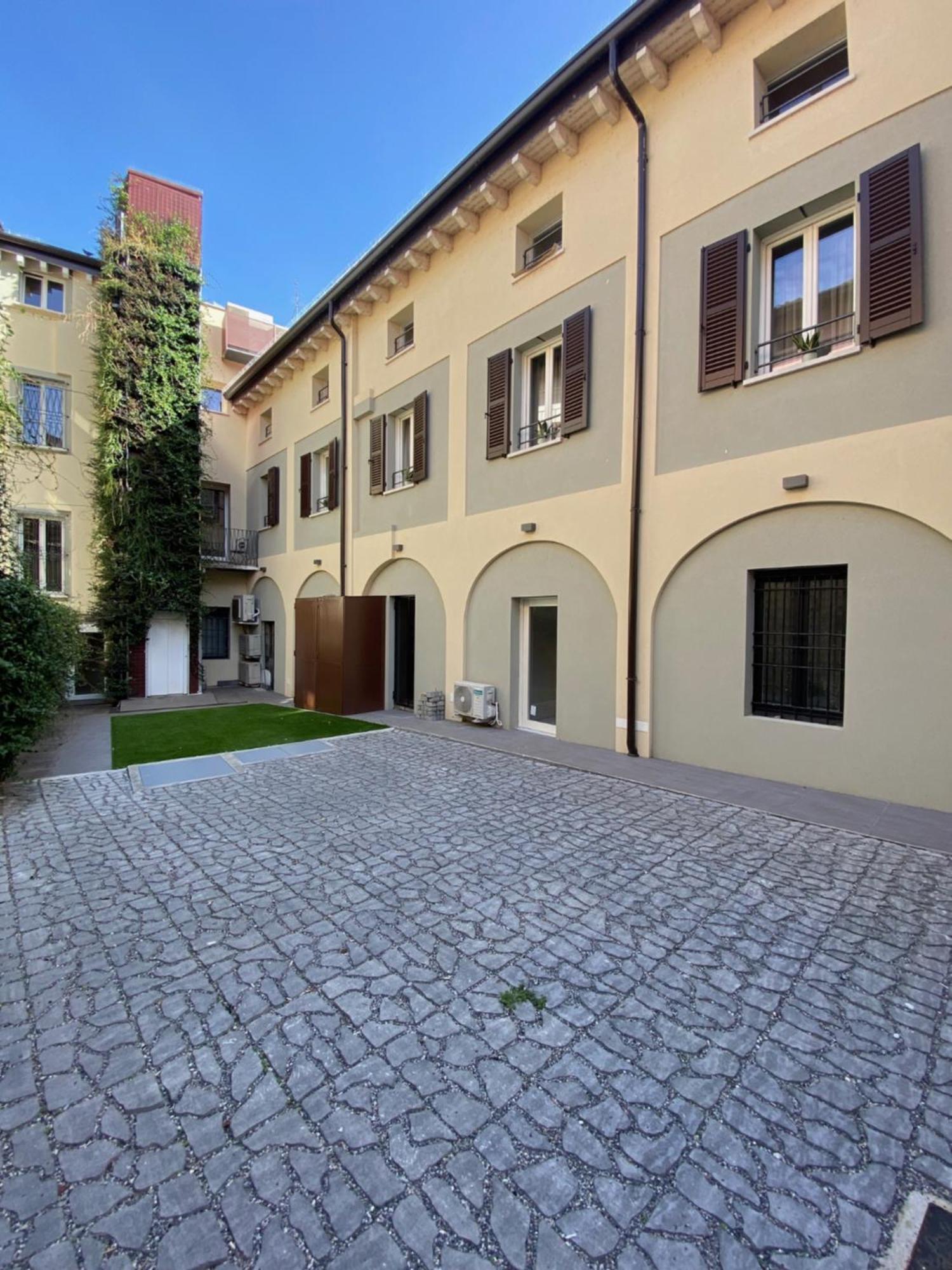 Malvezzi24 Boutique Pensión Desenzano del Garda